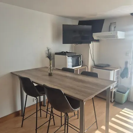 Apartment Independant 27m4 *