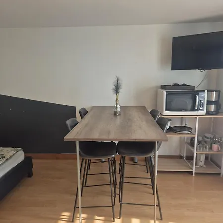 Apartment Independant 27m4 *